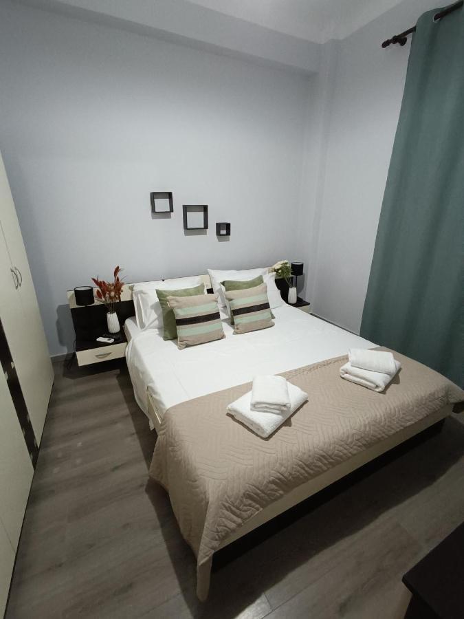 Helena'S House Apartment Ermoupoli Ngoại thất bức ảnh